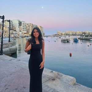 Meet your Posher, Victoria